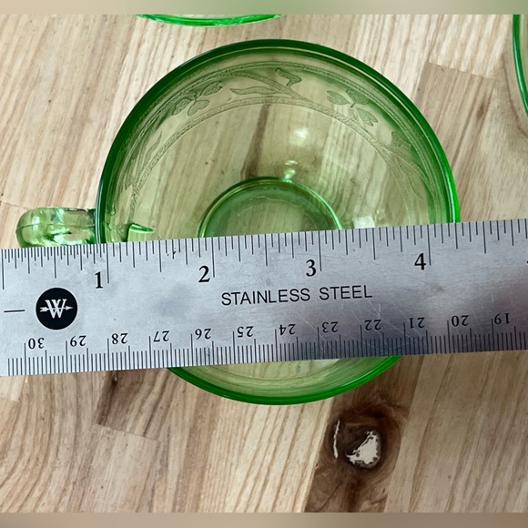 Rare Vintage 1930’s Hazel Atlas Uranium Glass Tea Cup and Saucer Shamrock Motif - Picture 6 of 10